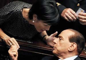 Berlusconi'den yeni bir seks skandalı