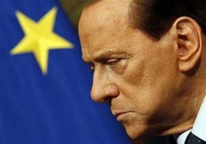 Bir telefon etti ve Berlusconi bitti!