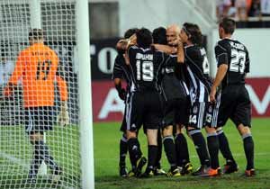 Beşiktaş Play Off'a kaldı