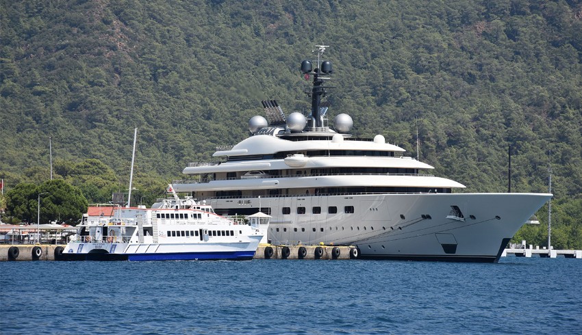Bill Gates ve Abramoviç'in yatları Marmaris'te