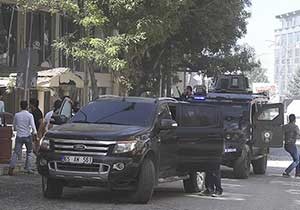 Van'da bomba yüklü araçla terör saldırısı: 50 yaralı