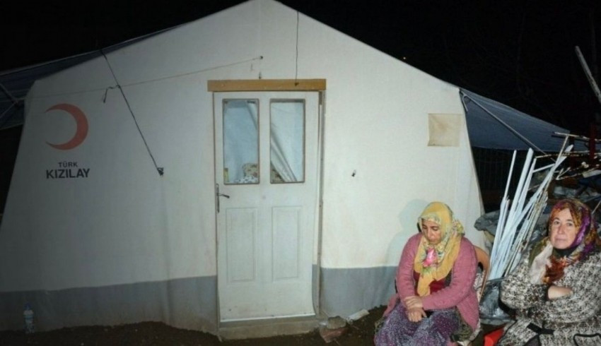 Çadırda kalan şehit ailesine ev sözü