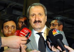 Bakan Çağlayan'ın ülkücü damarı tuttu, İsrail'e göz dağı verdi