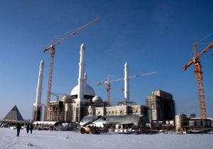 Kazakistan'ın en büyük camisini hangi Türk yapıyor?