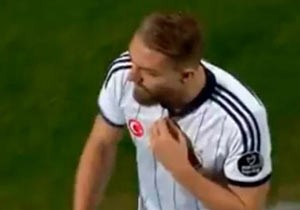 Caner 2.6 milyonluk hisse senedi alıyor