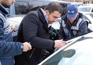 Gürbüz Çapan'ın uyuşturucudan aranan oğlu teslim oldu