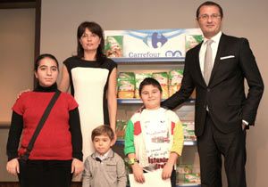PKU hastalarının yaşam kaynağı CarrefourSA reyonlarında