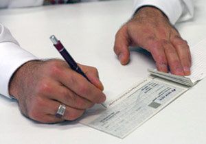 Hapis cezası kalktı, 20 milyar TL’lik çek karşılıksız çıktı