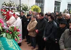 Selma Ann Desmond son yolculuğuna uğurlandı