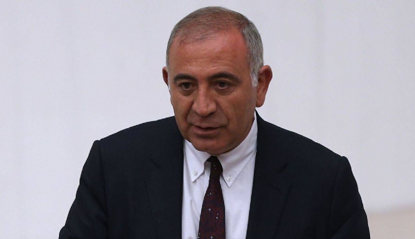 CHP’ye Gürsel Tekin bombardımanı