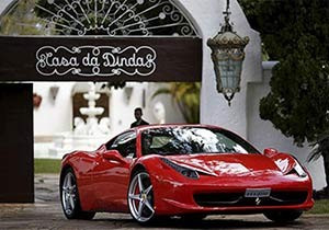Ferrari'sine el konulan eski Devlet Başkanı kim?