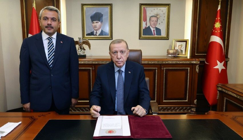 Cumhurbaşkanı Erdoğan Rize Valiliğini ziyaret etti