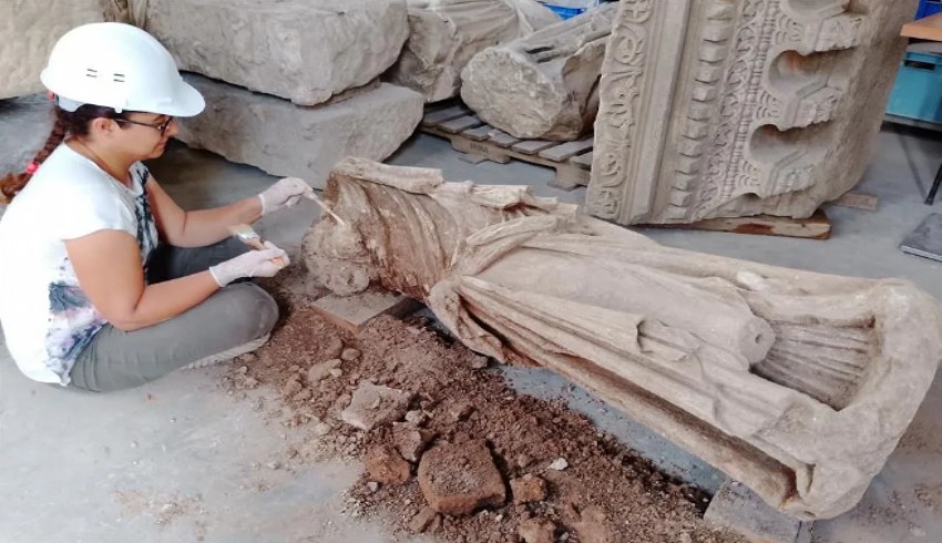 Dans Eden Musa heykeli 2 bin 175 yıl sonra Muğla'da gün yüzüne çıktı