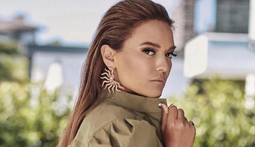 Demet Akalın'dan yılbaşı tepkisi: Nişantaşı'nı süsleyin biraz