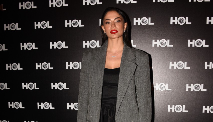 Demet Özdemir'in yeni yaş kutlamasına 'dost' akını