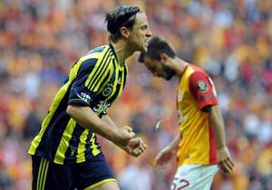 Kanarya, Aslan'ı Arena'da avladı