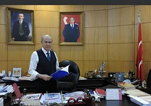 Devlet Bahçeli, Meral Akşener dahil 5 kişiyi çizdi