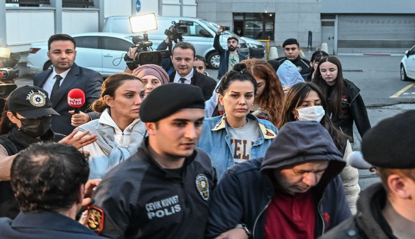 Dilan Polat ve Engin Polat 18 şüpheliyle adliyede