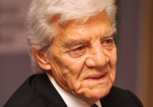 Ekrem Bora hayatını kaybetti