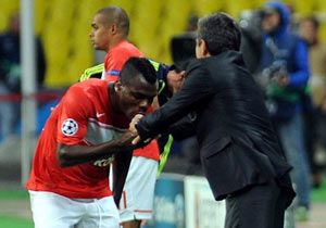 Kocaman'ın elini neden öptüğünü açıkladı
