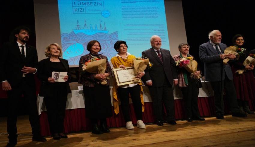 Emine Işınsu Roman Ödülü, Cümbezin Kızı'yla Ülkü Demiray'ın