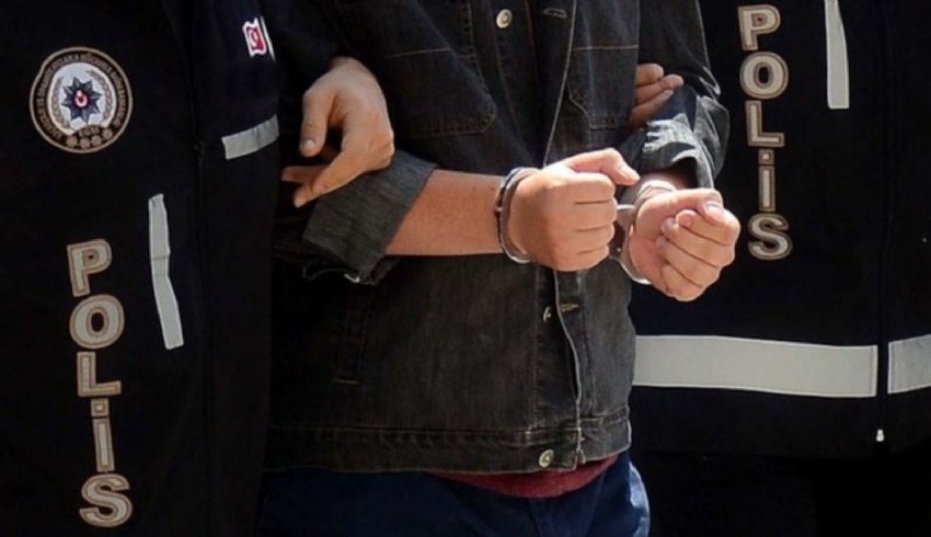 Kardeşi kaçakçılıktan yakalanan polis müdürü görevden alındı