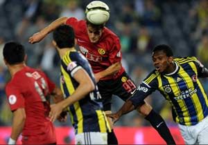 Fenerbahçe 4-1 yaptı finale yükseldi
