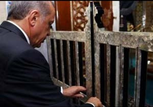 Erdoğan Eyup Sultan'da dua etti, önemli açıklamalar yaptı