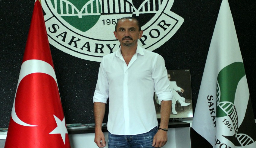 Fenerbahçe'nin eski yıldızı Tuncay Şanlı, Sakaryaspor teknik direktörü oldu