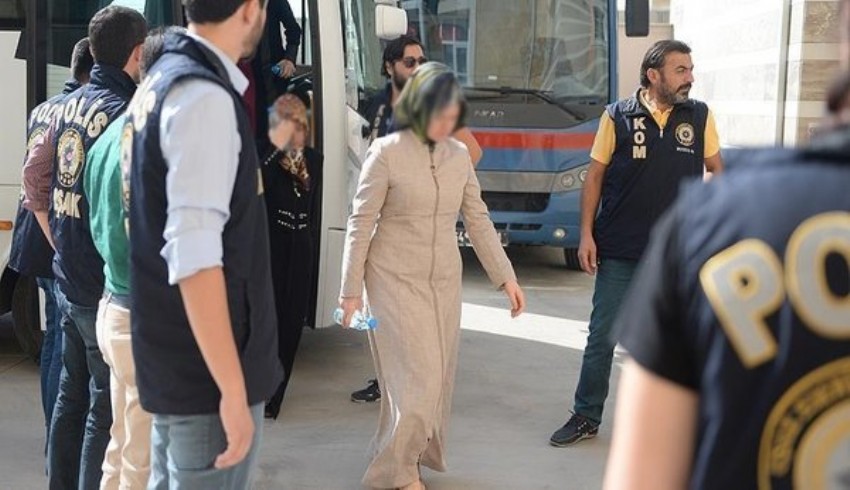 FETÖ'nün 3 bin 400 mahrem ablası deşifre oldu