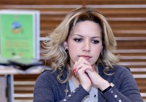 Dünya'dan ayrılan Nezih Demirkent’in torunu geri dönüyor