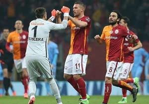 Trabzon'a 4 kırmızı kart çıktı, Galatasaray kazandı