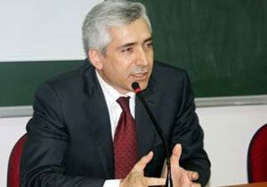 Salim Ensarioğlu, aday adaylığından çekildi, yeğen aday