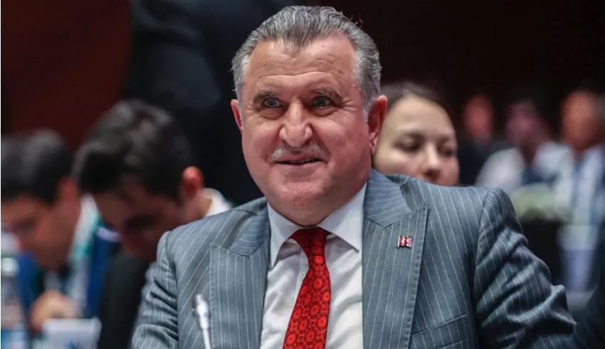 Gençlik ve Spor Bakanı Bak'tan, KYK yurdundaki asansör kazasına ilişkin açıklama