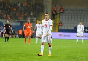 Galatasaray, Başakşehir'den de 4 yedi