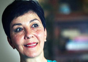 Yiğit Bulut'u eleştirdi, Akşam'dan kovuldu