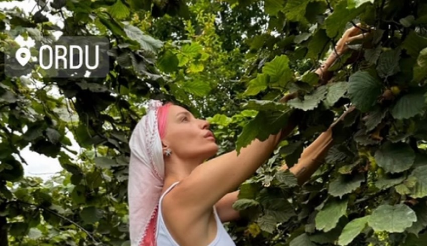 Gülşen memleketi Ordu'da! Fındık bahçesindeki pozuna yorum yağdı