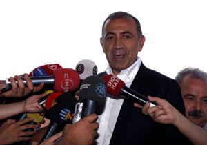 Gürsel Tekin genel başkan yardımcısı