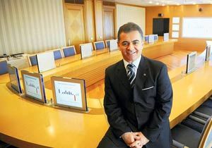 Denizbank, Katarlı ile masada