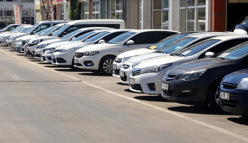 İkinci el otomobilde fiyatlar artıyor
