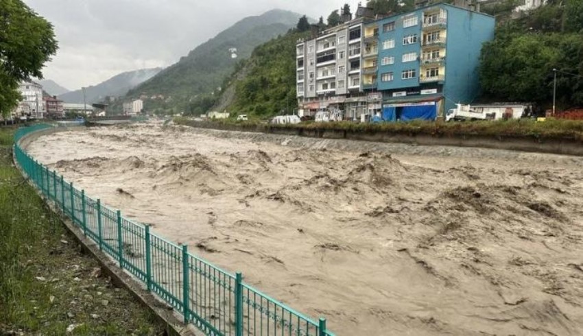 İklim değişikliği, Karadeniz'de şiddetli yağmur ve kar yağışı olasılığını iki katına çıkardı