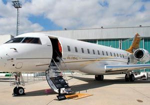 Fuarın gözdesi 65 Milyon $ 'lık jeti hangi patron aldı?