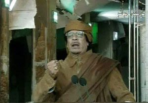 Kaddafi doğduğu yerde öldürüldü