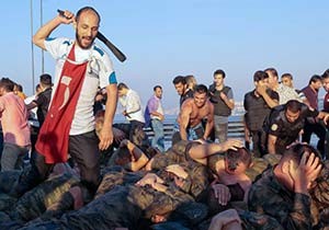 Köprüde linç edilen askerin babası isyan etti