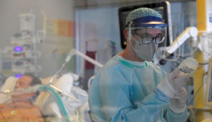 Koronanın 2 yeni varyantı daha ortaya çıktı… Çok hızlı bulaşıyor