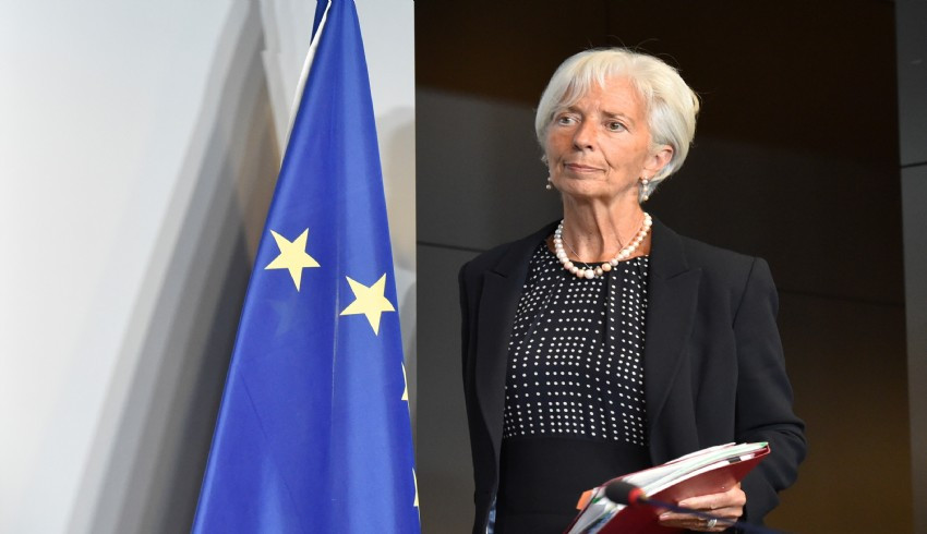 Lagarde: Küresel ekonomi rakip bloklara bölünüyor