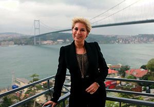 Leyla Alaton: Çok küfür ederim, erkekleri severim