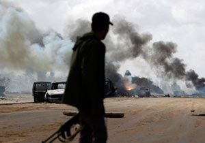 Kaddafi'den ateşkes, ABD'den ret