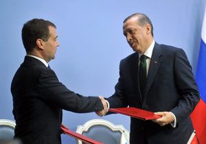 Türkler yıl sonundan itibaren Rusya'ya vizesiz girebilir