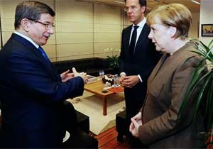 Merkel'den flaş Davutoğlu açıklaması